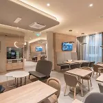 Otel Hampton By Hilton Frankfurt Airport 3*
