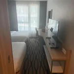 Hampton By Hilton Frankfurt Airport Otel Frankfurt am Main