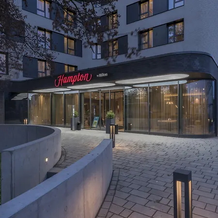 Hampton By Hilton Frankfurt Airport 3* Fráncfort del Meno