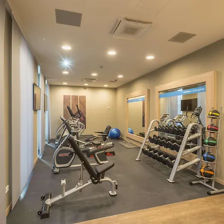 Hampton By Hilton Frankfurt Airport פרנקפורט