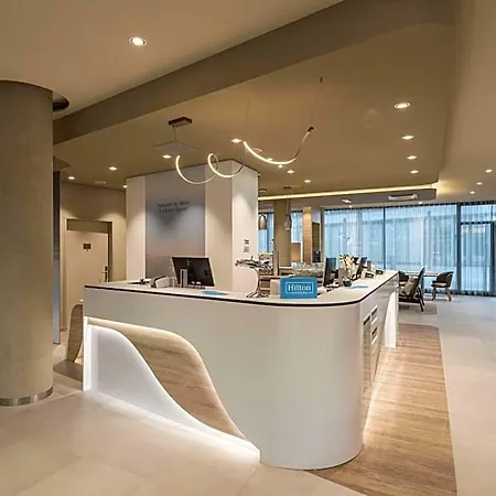 Hampton By Hilton Frankfurt Airport Hotel 3*