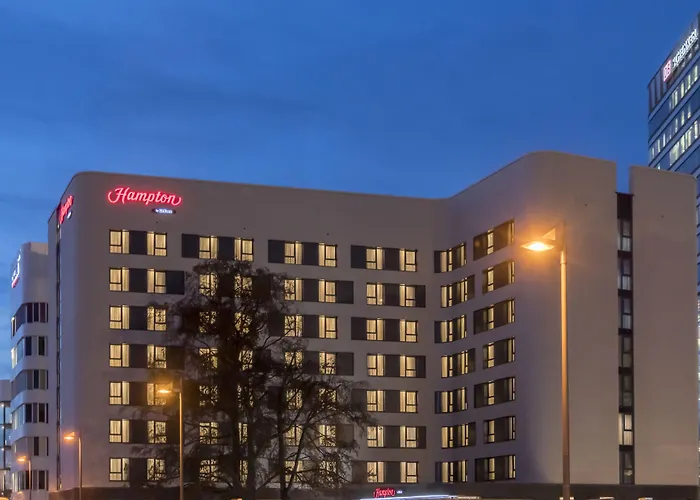 Hampton By Hilton Frankfurt Airport Hotel Frankfurt nad Menem
