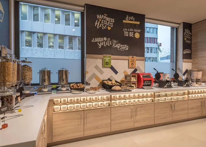 Hampton By Hilton Frankfurt Airport Szálloda