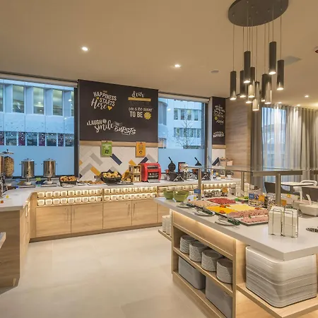 Hampton By Hilton Frankfurt Airport 3*